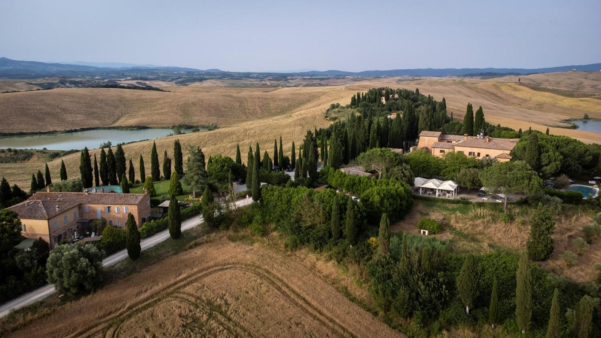Отель Castello Di Leonina Relais - Adults Only Сиена Экстерьер фото