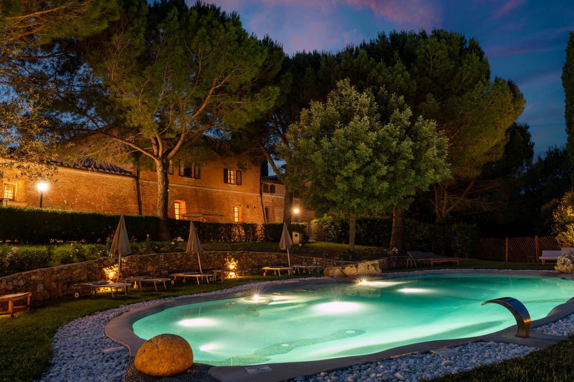Отель Castello Di Leonina Relais - Adults Only Сиена Экстерьер фото