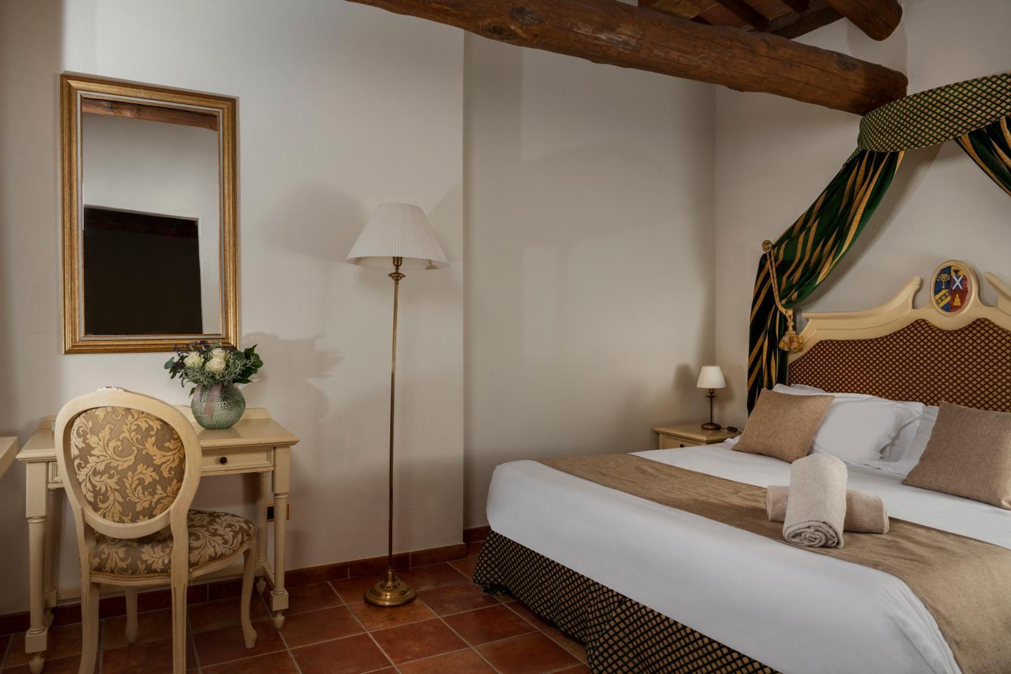Отель Castello Di Leonina Relais - Adults Only Сиена Экстерьер фото